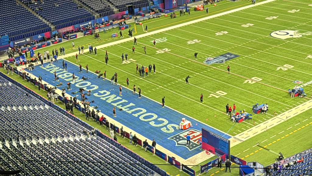 NFL Report Card Drama Returns as Salary Cap Set to Exceed $300 Million